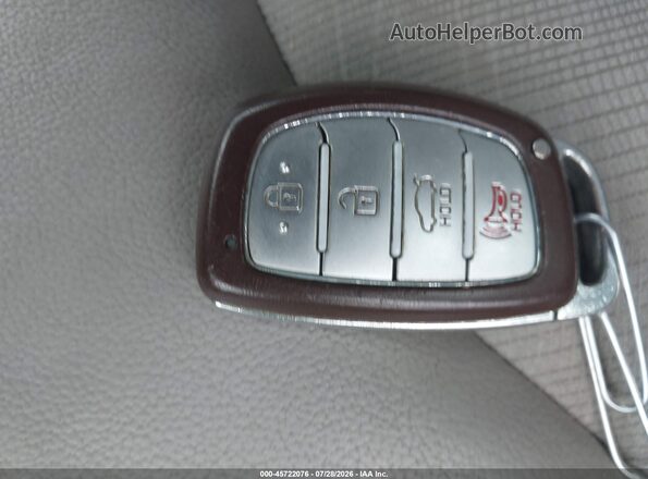 5NPE34AF2HH468446 2017 HYUNDAI SONATA Red Vista del salpicadero