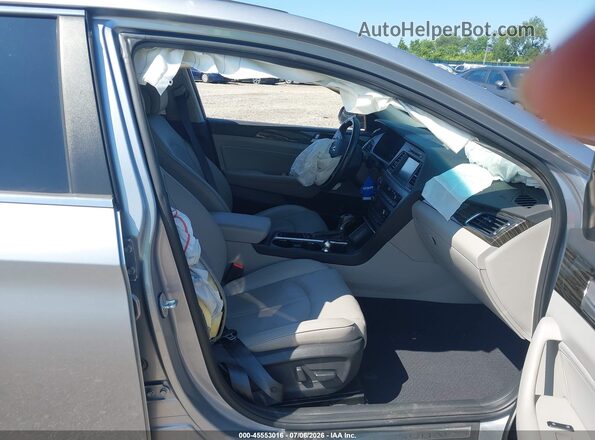 5NPE34AF2HH520822 2017 HYUNDAI SONATA Silver Front interior view