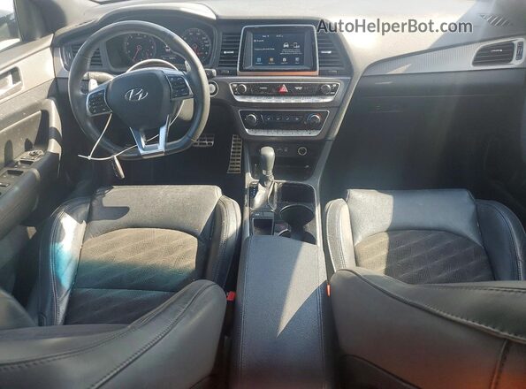 5NPE34AF2JH603043 2018 HYUNDAI SONATA White Առջևի վահանակի տեսք