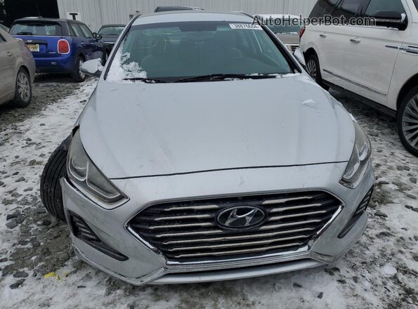 5NPE34AF2JH629545 2018 HYUNDAI SONATA Silver Widok z przodu