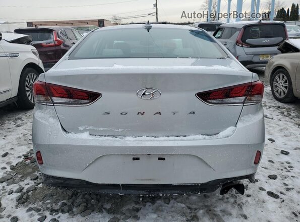 5NPE34AF2JH629545 2018 HYUNDAI SONATA Silver Widok z tyłu