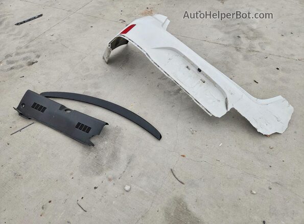 5NPE34AF2JH633529 2018 HYUNDAI SONATA White Widok komory silnika