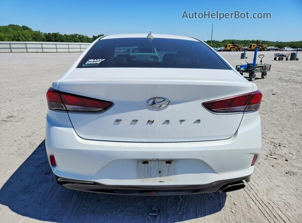 5NPE34AF2KH746236 2019 HYUNDAI SONATA White Вид ззаду