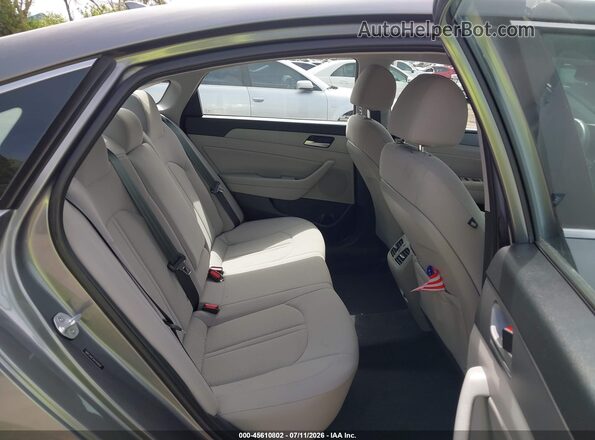 5NPE34AF2KH769838 2019 HYUNDAI SONATA Gray Вид наклейки з VIN-кодом