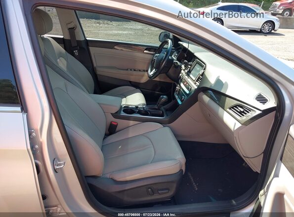 5NPE34AF2KH815068 2019 HYUNDAI SONATA Silver Սալոնի դիմացի տեսք