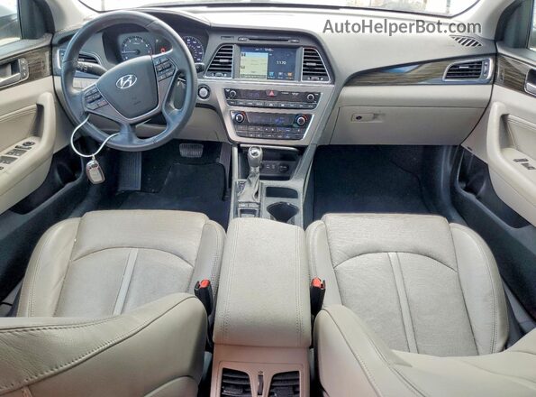 5NPE34AF3HH483392 2017 HYUNDAI SONATA White Vista del salpicadero