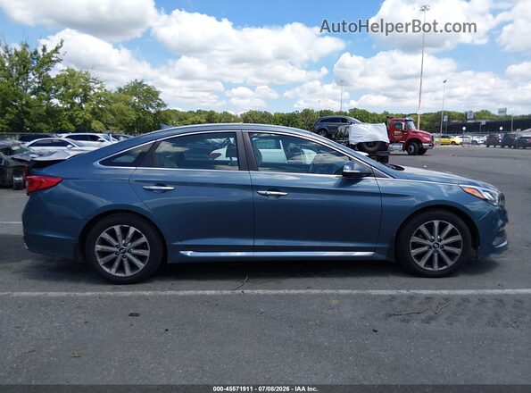 5NPE34AF3HH564361 2017 HYUNDAI SONATA Light Blue Вид задньої частини салону