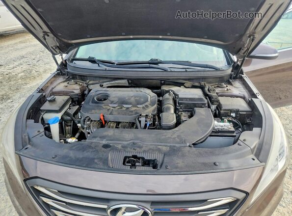 5NPE34AF4HH472661 2017 HYUNDAI SONATA Brown Widok wnętrza z tyłu