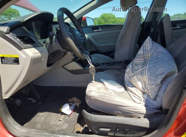 5NPE34AF4HH500426 2017 HYUNDAI SONATA Red Vista interior delantera