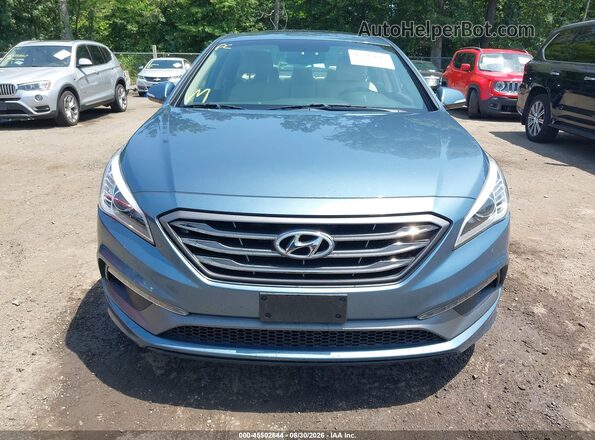 5NPE34AF4HH571030 2017 HYUNDAI SONATA Синий Вид задней части салона