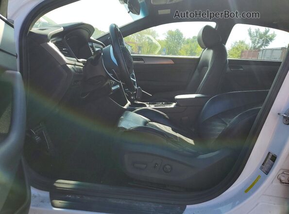 5NPE34AF4JH646864 2018 HYUNDAI SONATA White Вид салону спереду
