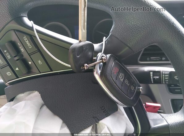 5NPE34AF5GH342452 2016 HYUNDAI SONATA White Dashboard view