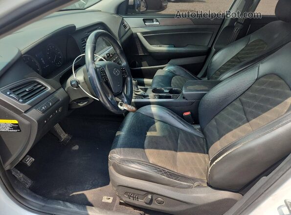 5NPE34AF5GH436525 2016 HYUNDAI SONATA White Widok wnętrza z przodu