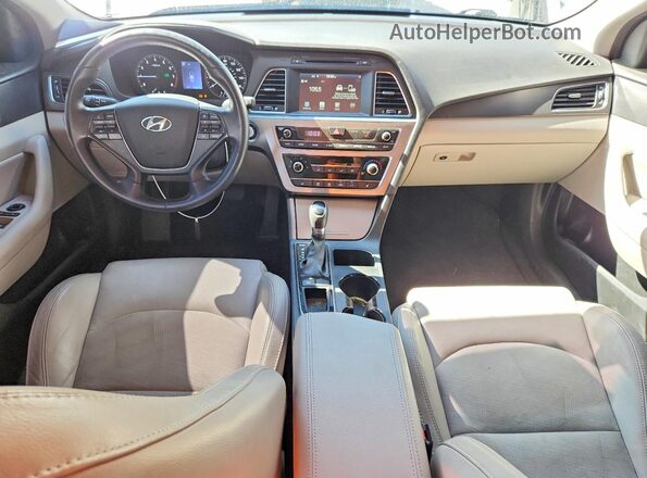 5NPE34AF5HH456887 2017 HYUNDAI SONATA Silver Widok deski rozdzielczej