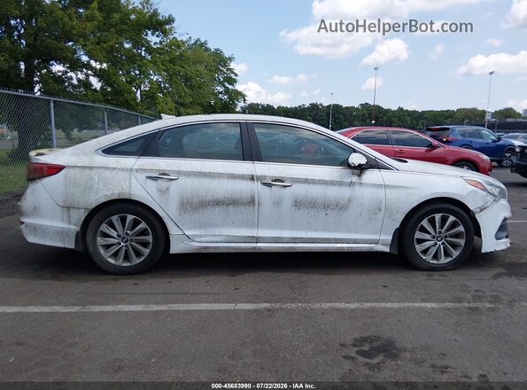 5NPE34AF5HH479358 2017 HYUNDAI SONATA White უკანა სალონის ხედი