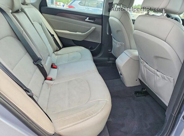 5NPE34AF5HH567987 2017 HYUNDAI SONATA Серебряный Вид задних сидений