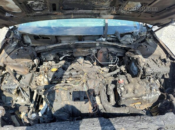 5NPE34AF5HH567987 2017 HYUNDAI SONATA Серебряный Вид задней части салона