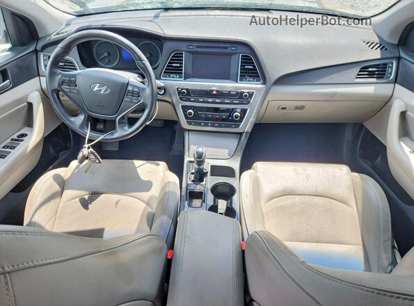 5NPE34AF5HH567987 2017 HYUNDAI SONATA Серебряный Вид панели приборов