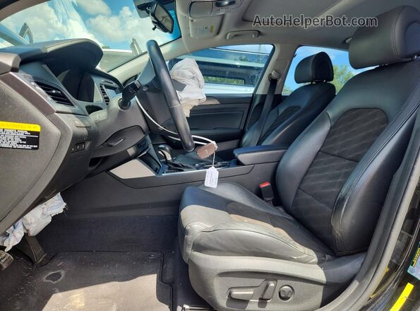 5NPE34AF5HH593716 2017 HYUNDAI SONATA Black Widok wnętrza z przodu