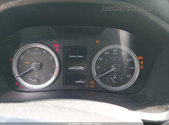 5NPE34AF5JH662667 2018 HYUNDAI SONATA Silver Widok tylnych siedzeń