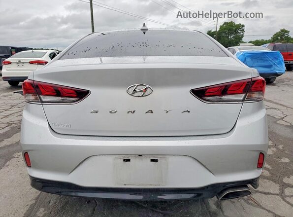 5NPE34AF5KH788027 2019 HYUNDAI SONATA Silver Widok z tyłu