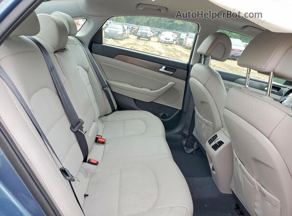 5NPE34AF6GH325398 2016 HYUNDAI SONATA Blue Rear seats view