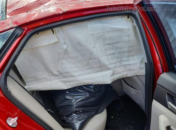 5NPE34AF6HH487792 2017 HYUNDAI SONATA Red Rear seats view
