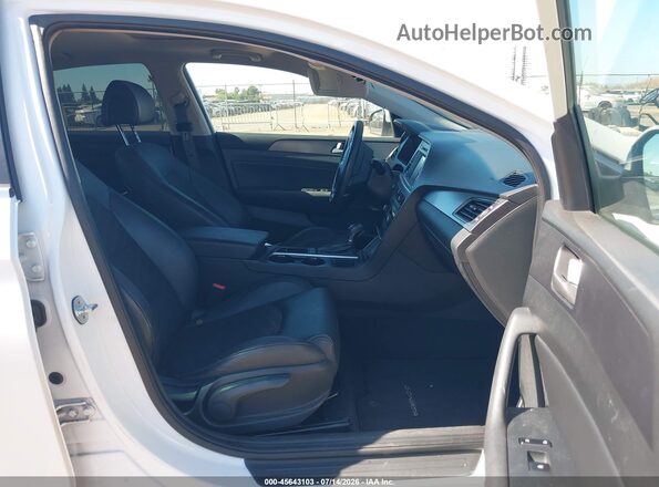 5NPE34AF6HH555587 2017 HYUNDAI SONATA White Front interior view