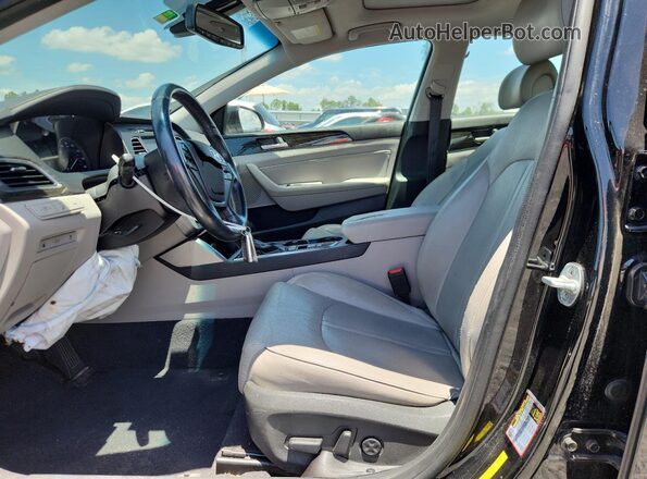 5NPE34AF6HH586452 2017 HYUNDAI SONATA Black Front interior view