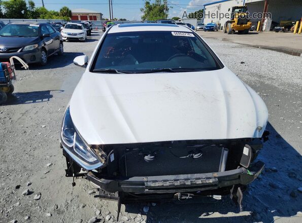 5NPE34AF6JH625823 2018 HYUNDAI SONATA Белый Вид спереди