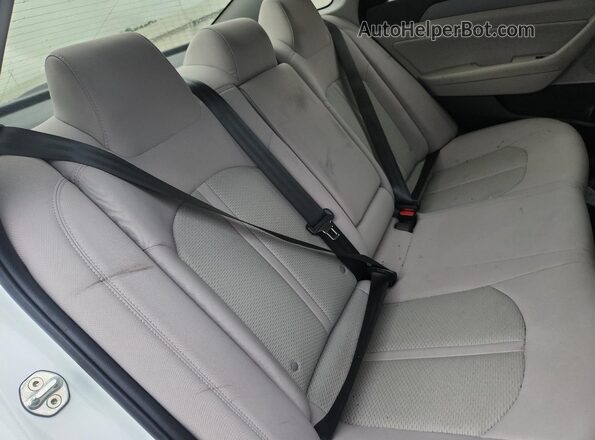 5NPE34AF6JH659051 2018 HYUNDAI SONATA White Հետևի նստատեղերի տեսք