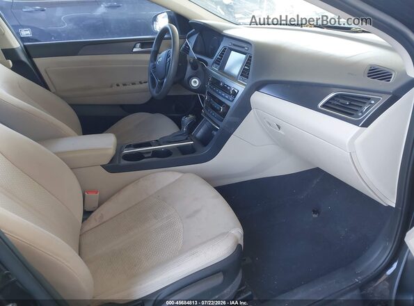 5NPE34AF7GH282786 2016 HYUNDAI SONATA Черный Вид салона спереди