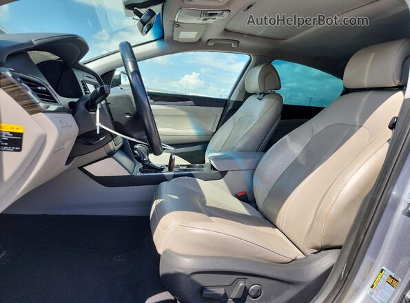 5NPE34AF7GH303393 2016 HYUNDAI SONATA Silver Вид салону спереду