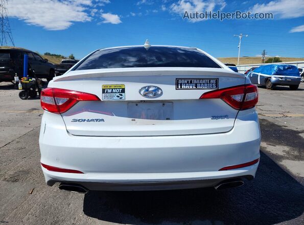 5NPE34AF7HH437791 2017 HYUNDAI SONATA White Вид ззаду