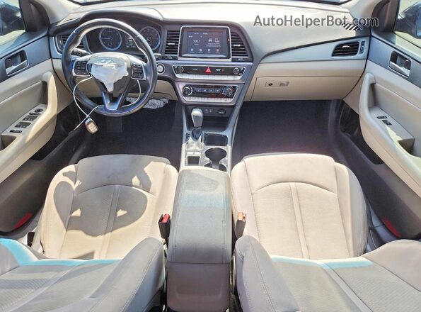 5NPE34AF7JH639617 2018 HYUNDAI SONATA Black Dashboard view