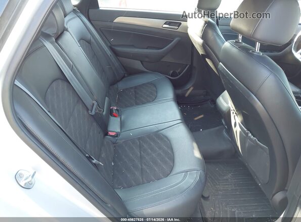 5NPE34AF7JH648270 2018 HYUNDAI SONATA Silver VIN կոդի պիտակի տեսք