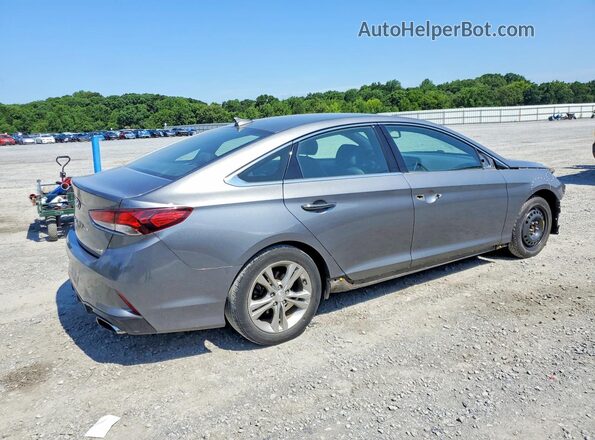 5NPE34AF7JH677946 2018 HYUNDAI SONATA Серый Задняя правая четверть