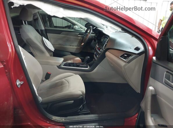 5NPE34AF7JH689224 2018 HYUNDAI SONATA Red Вид салону спереду