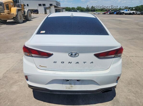 5NPE34AF7JH712078 2018 HYUNDAI SONATA White Rear view