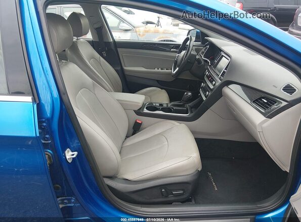 5NPE34AF7KH737127 2019 HYUNDAI SONATA Blue Widok wnętrza z przodu