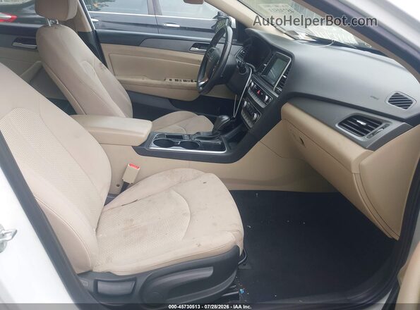 5NPE34AF8JH603354 2018 HYUNDAI SONATA White Front interior view