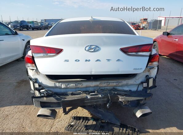 5NPE34AF8JH682010 2018 HYUNDAI SONATA White Вид спереду