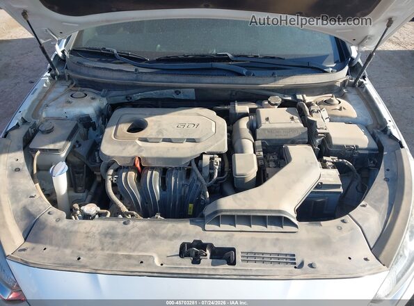 5NPE34AF8JH682010 2018 HYUNDAI SONATA White Вид ззаду