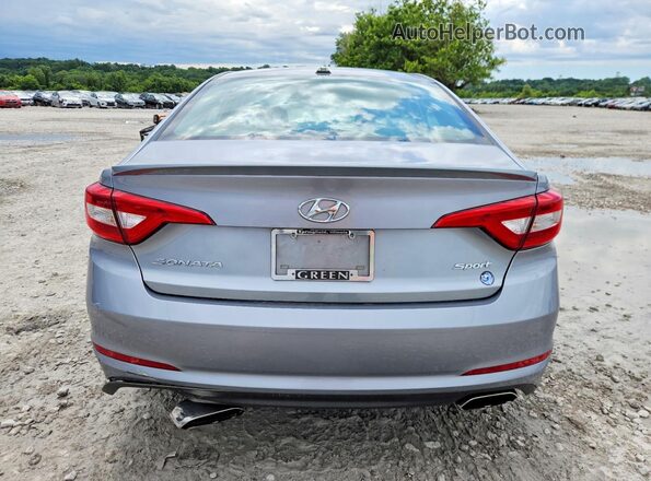 5NPE34AF9HH438764 2017 HYUNDAI SONATA Серебряный Вид сзади