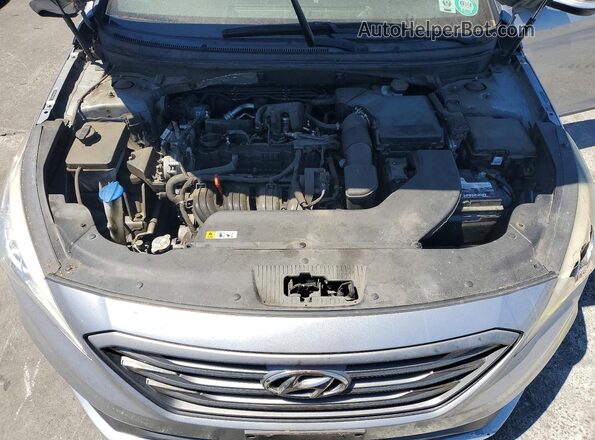 5NPE34AF9HH445908 2017 HYUNDAI SONATA Silver Rear interior view