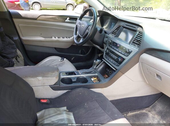 5NPE34AF9HH479783 2017 HYUNDAI SONATA Gray Вид салону спереду