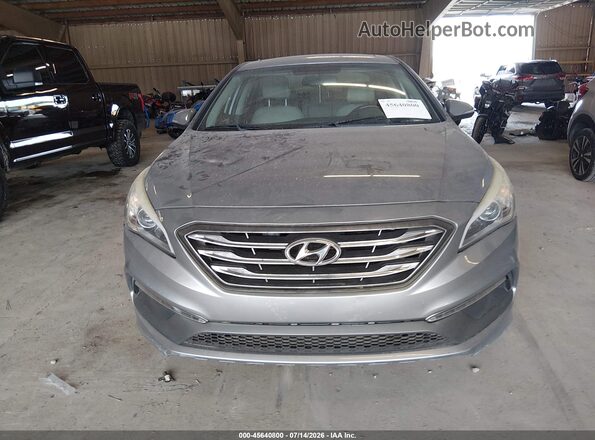 5NPE34AF9HH537343 2017 HYUNDAI SONATA Silver Առջևի վահանակի տեսք