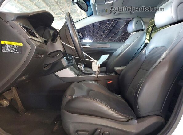 5NPE34AF9HH596165 2017 HYUNDAI SONATA White Widok wnętrza z przodu