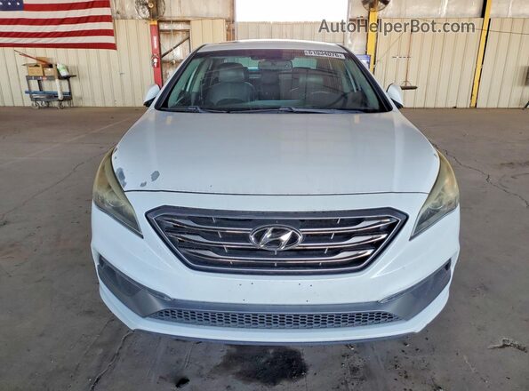 5NPE34AF9HH596165 2017 HYUNDAI SONATA White Widok z przodu