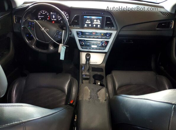 5NPE34AF9HH596165 2017 HYUNDAI SONATA White Widok deski rozdzielczej